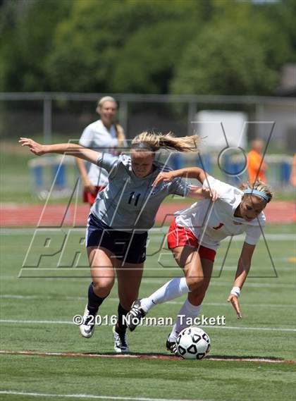 Thumbnail 1 in Maize vs Mill Valley (KSHSAA 5A Third Place) photogallery.