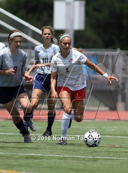 Thumbnail 3 in Maize vs Mill Valley (KSHSAA 5A Third Place) photogallery.