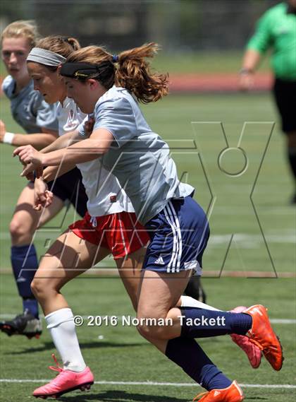 Thumbnail 3 in Maize vs Mill Valley (KSHSAA 5A Third Place) photogallery.