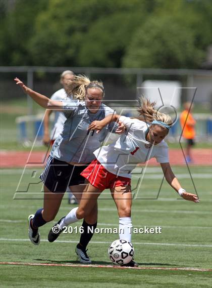 Thumbnail 3 in Maize vs Mill Valley (KSHSAA 5A Third Place) photogallery.