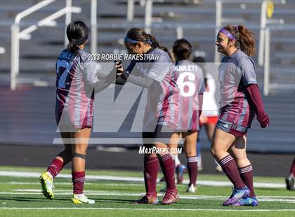 Thumbnail 1 in Rowlett vs. Braswell (Forney Invitational Tournament) photogallery.