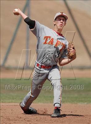 Thumbnail 2 in Taft @ Roosevelt (CIF LA City Section Playoffs) photogallery.