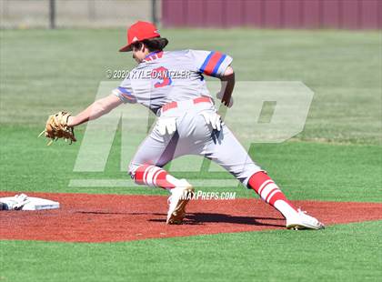 Thumbnail 3 in Prairiland vs Paris (Joe Moore Invitational) photogallery.