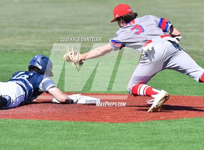 Thumbnail 1 in Prairiland vs Paris (Joe Moore Invitational) photogallery.