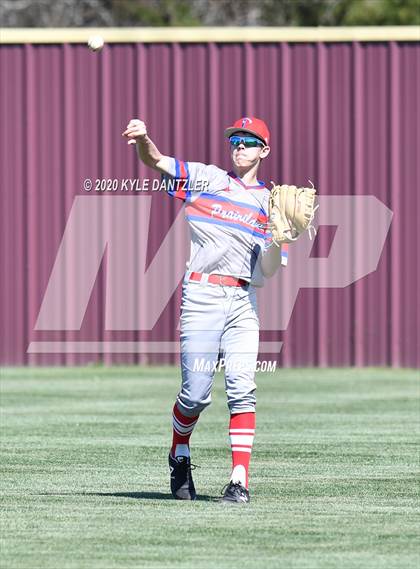 Thumbnail 3 in Prairiland vs Paris (Joe Moore Invitational) photogallery.