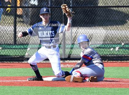 Thumbnail 3 in Prairiland vs Paris (Joe Moore Invitational) photogallery.