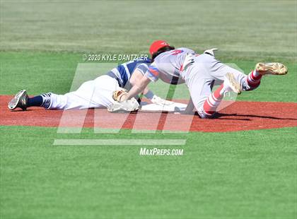 Thumbnail 3 in Prairiland vs Paris (Joe Moore Invitational) photogallery.