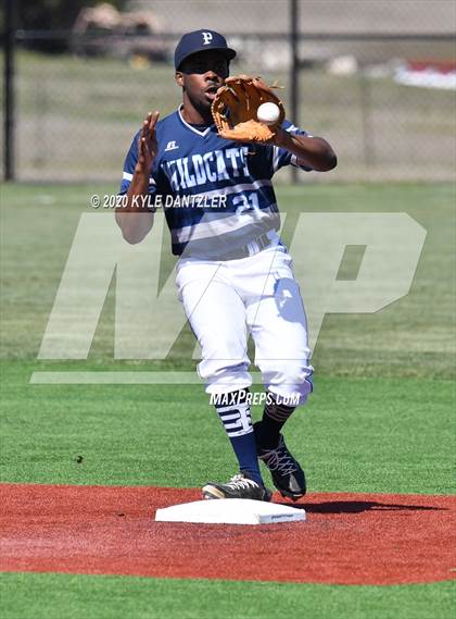 Thumbnail 3 in Prairiland vs Paris (Joe Moore Invitational) photogallery.