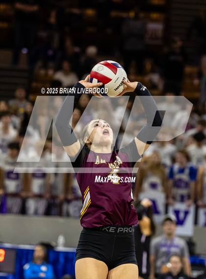 Thumbnail 3 in Alamosa vs. Sterling (CHSAA 3A Round 2) photogallery.