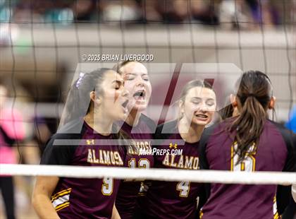 Thumbnail 3 in Alamosa vs. Sterling (CHSAA 3A Round 2) photogallery.