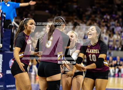 Thumbnail 3 in Alamosa vs. Sterling (CHSAA 3A Round 2) photogallery.