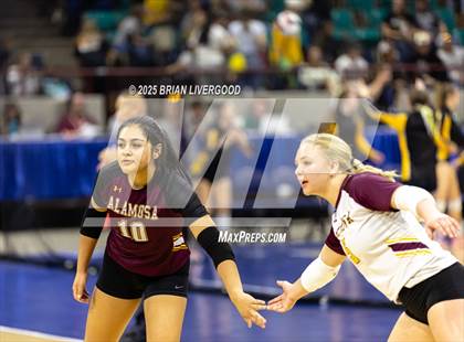 Thumbnail 1 in Alamosa vs. Sterling (CHSAA 3A Round 2) photogallery.