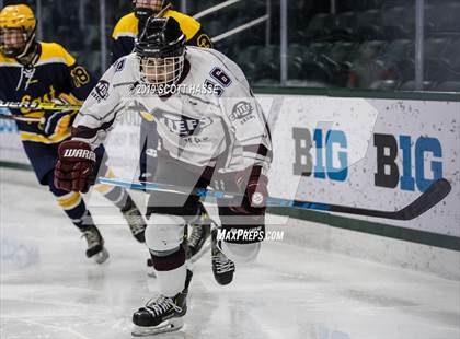 Thumbnail 3 in East Grand Rapids vs. Okemos photogallery.
