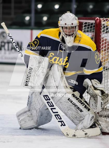 Thumbnail 2 in East Grand Rapids vs. Okemos photogallery.