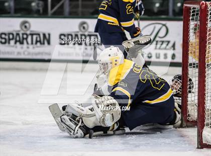 Thumbnail 1 in East Grand Rapids vs. Okemos photogallery.