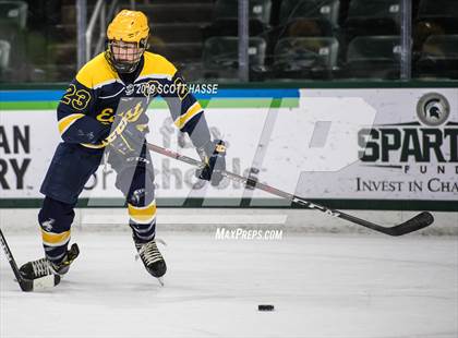 Thumbnail 2 in East Grand Rapids vs. Okemos photogallery.