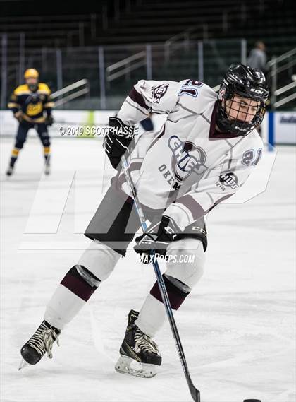 Thumbnail 1 in East Grand Rapids vs. Okemos photogallery.