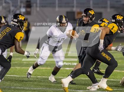 Thumbnail 3 in Gateway vs. Archbishop Wood (PIAA Class 5A Final) photogallery.