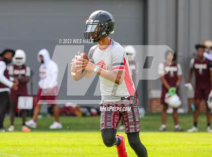 Thumbnail 2 in Horn Lake vs Center Hill (U of Memphis 7v7) photogallery.