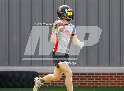 Thumbnail 3 in Horn Lake vs Center Hill (U of Memphis 7v7) photogallery.