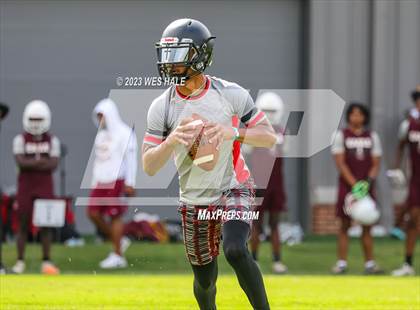 Thumbnail 3 in Horn Lake vs Center Hill (U of Memphis 7v7) photogallery.
