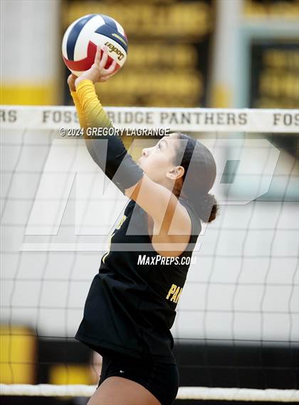 Thumbnail 2 in Guyer vs Fossil Ridge photogallery.
