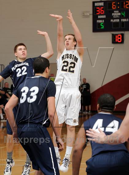 Thumbnail 3 in Flintridge Prep vs. Mission Prep (Small Schools Showcase) photogallery.