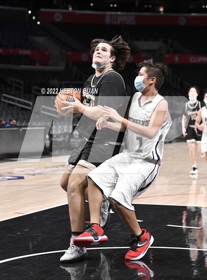 Thumbnail 3 in Canyon vs. San Gabriel Academy photogallery.