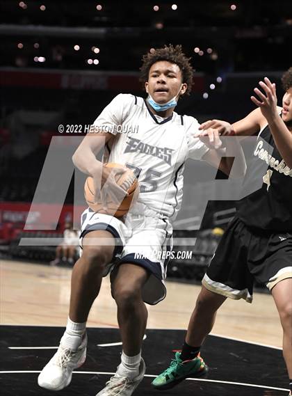 Thumbnail 2 in Canyon vs. San Gabriel Academy photogallery.