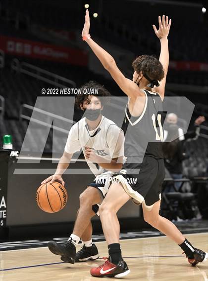 Thumbnail 3 in Canyon vs. San Gabriel Academy photogallery.