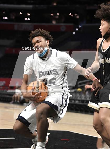 Thumbnail 3 in Canyon vs. San Gabriel Academy photogallery.