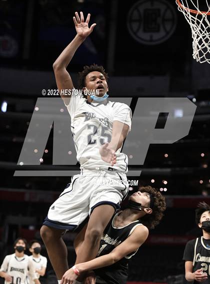 Thumbnail 2 in Canyon vs. San Gabriel Academy photogallery.