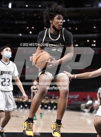 Thumbnail 2 in Canyon vs. San Gabriel Academy photogallery.