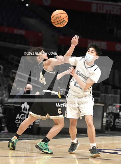 Thumbnail 3 in Canyon vs. San Gabriel Academy photogallery.