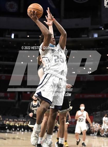 Thumbnail 3 in Canyon vs. San Gabriel Academy photogallery.
