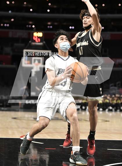 Thumbnail 2 in Canyon vs. San Gabriel Academy photogallery.