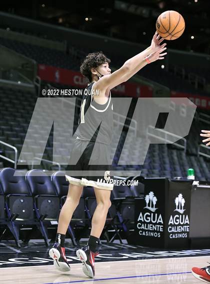 Thumbnail 2 in Canyon vs. San Gabriel Academy photogallery.