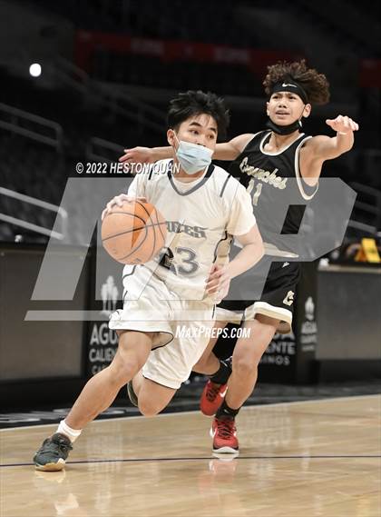 Thumbnail 3 in Canyon vs. San Gabriel Academy photogallery.