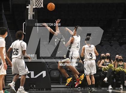 Thumbnail 3 in Canyon vs. San Gabriel Academy photogallery.