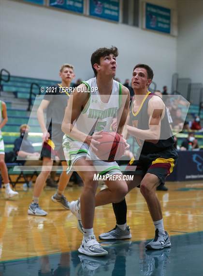 Thumbnail 1 in Mountain View vs. Ridgeline (Eagle Holiday Shootout) photogallery.
