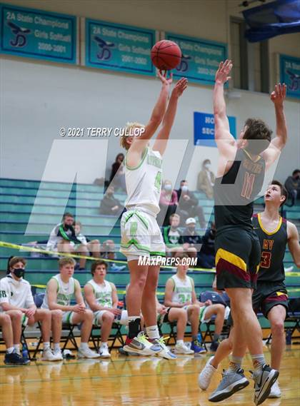 Thumbnail 3 in Mountain View vs. Ridgeline (Eagle Holiday Shootout) photogallery.