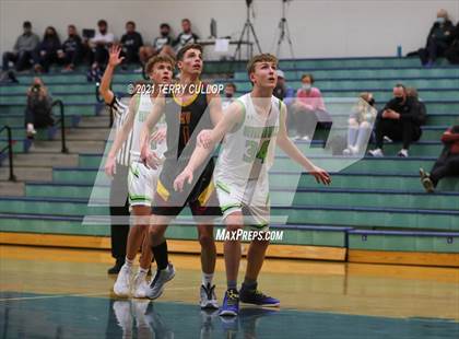 Thumbnail 2 in Mountain View vs. Ridgeline (Eagle Holiday Shootout) photogallery.