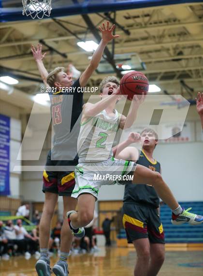 Thumbnail 3 in Mountain View vs. Ridgeline (Eagle Holiday Shootout) photogallery.