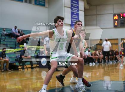 Thumbnail 3 in Mountain View vs. Ridgeline (Eagle Holiday Shootout) photogallery.
