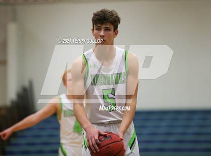 Thumbnail 2 in Mountain View vs. Ridgeline (Eagle Holiday Shootout) photogallery.