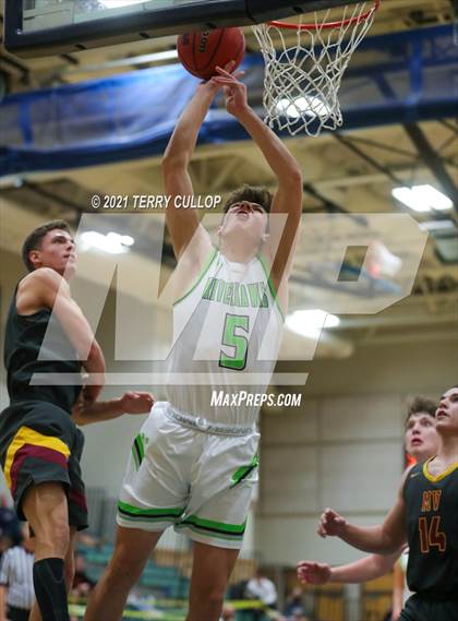 Thumbnail 3 in Mountain View vs. Ridgeline (Eagle Holiday Shootout) photogallery.