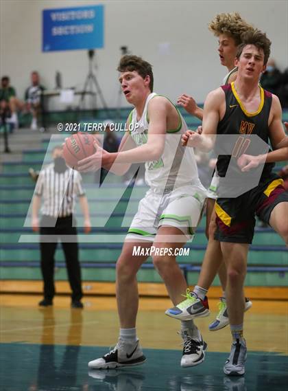 Thumbnail 1 in Mountain View vs. Ridgeline (Eagle Holiday Shootout) photogallery.