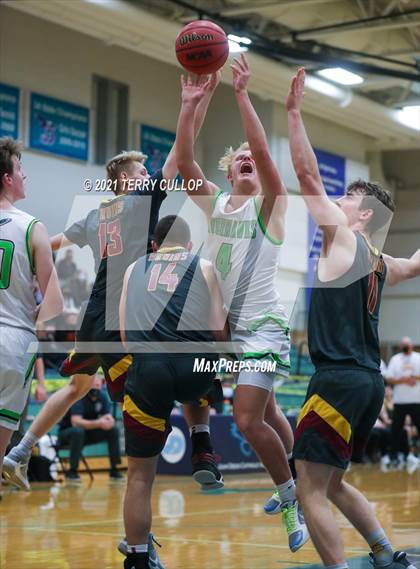 Thumbnail 1 in Mountain View vs. Ridgeline (Eagle Holiday Shootout) photogallery.