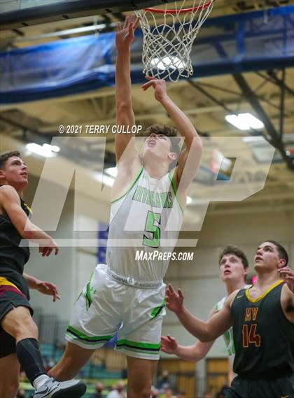 Thumbnail 1 in Mountain View vs. Ridgeline (Eagle Holiday Shootout) photogallery.