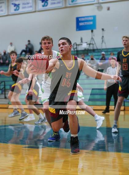 Thumbnail 2 in Mountain View vs. Ridgeline (Eagle Holiday Shootout) photogallery.